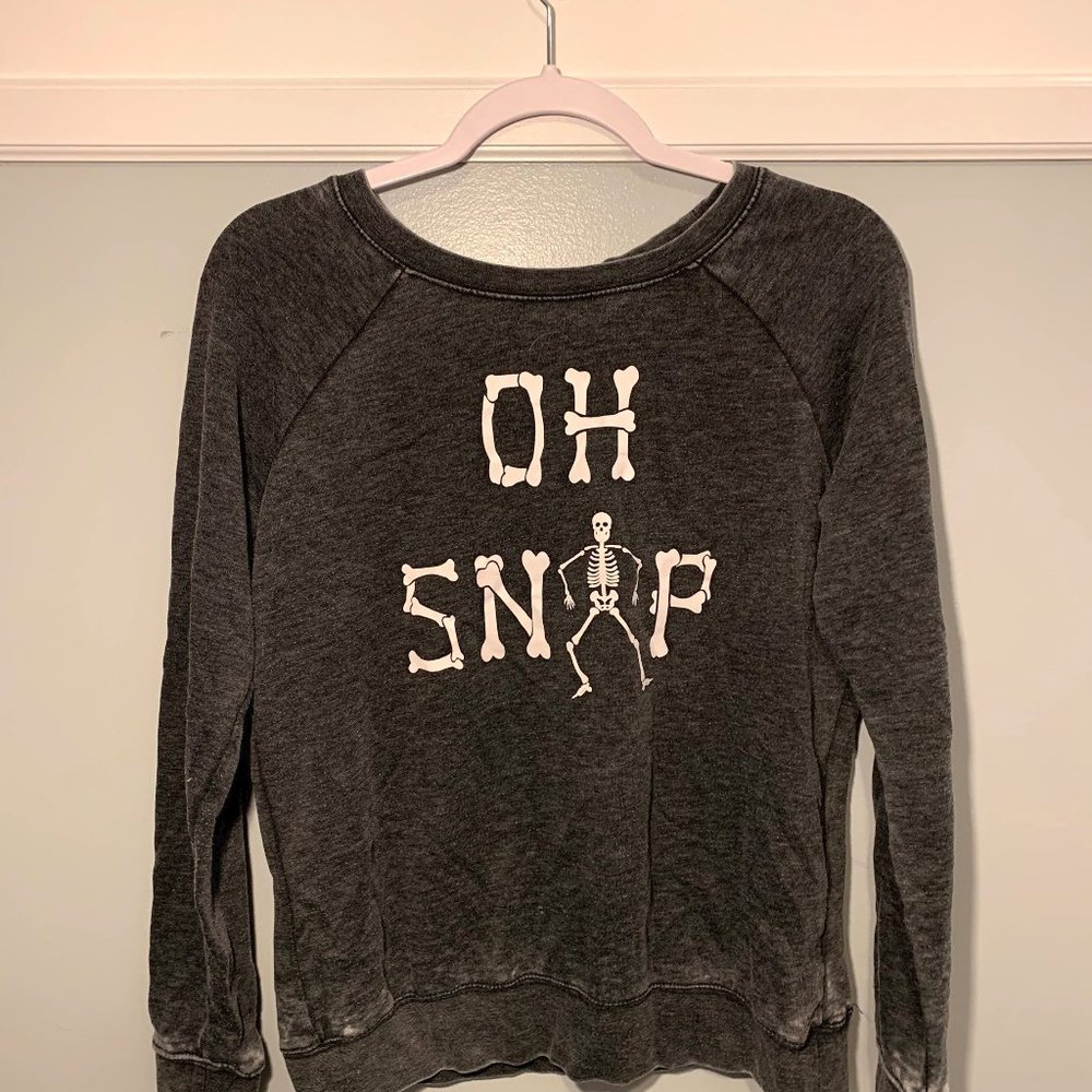 "Oh Snap" Pullover